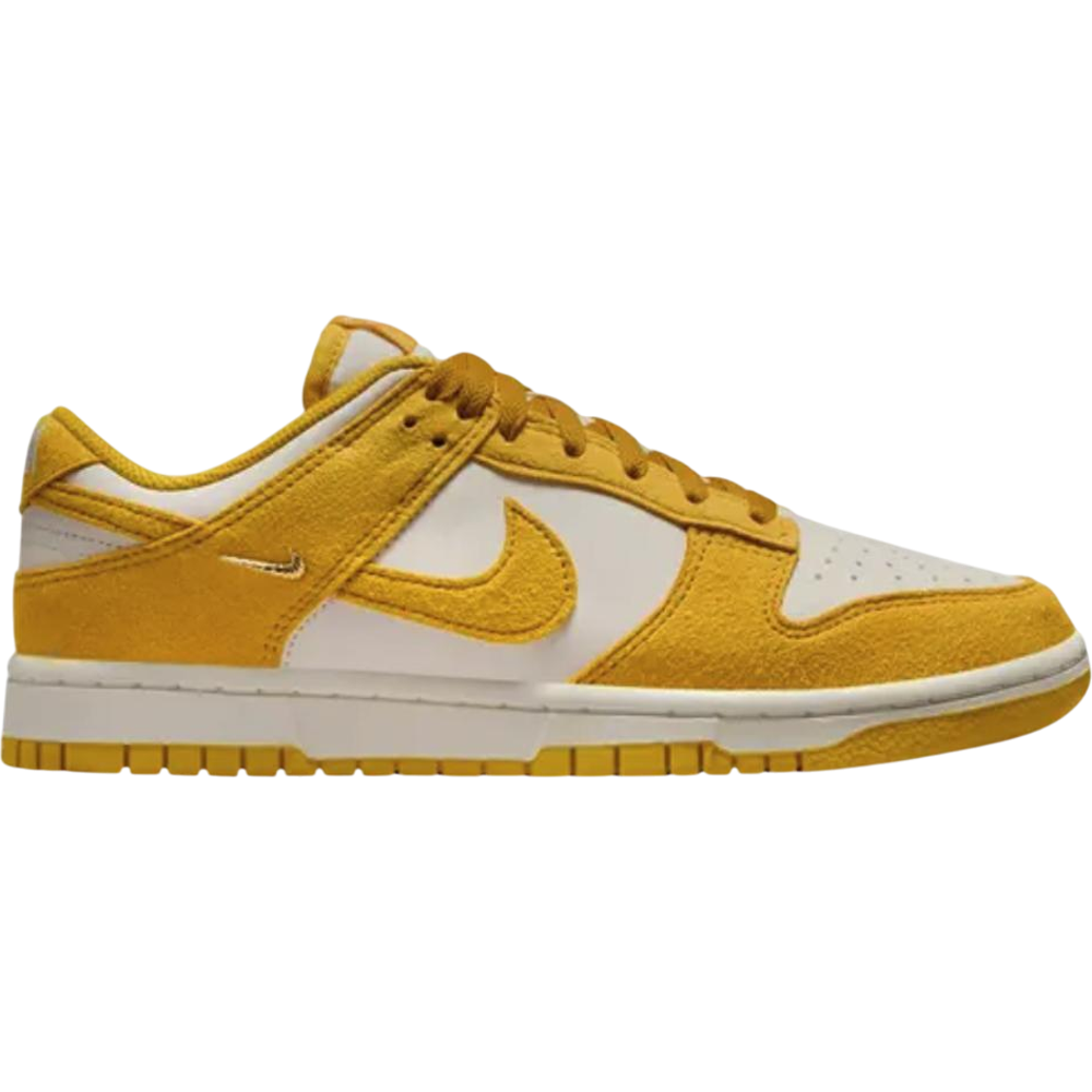 Nike Dunk Low Dark Sulfur Gold Mini Swoosh (Women's) - IB4417-101 - Acquista su Shoes Clothing Store