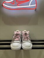 AIR FORCE 1 Spugna Pink Swarovski argento