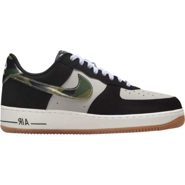 Nike Air Force 1 Low '07 LV8 Black Patent Camo Swoosh Nike Air Force 1 Low '07 LV8 Black Patent Camo Swoosh - HQ1967-100 - Acquista su Shoes Clothing Store